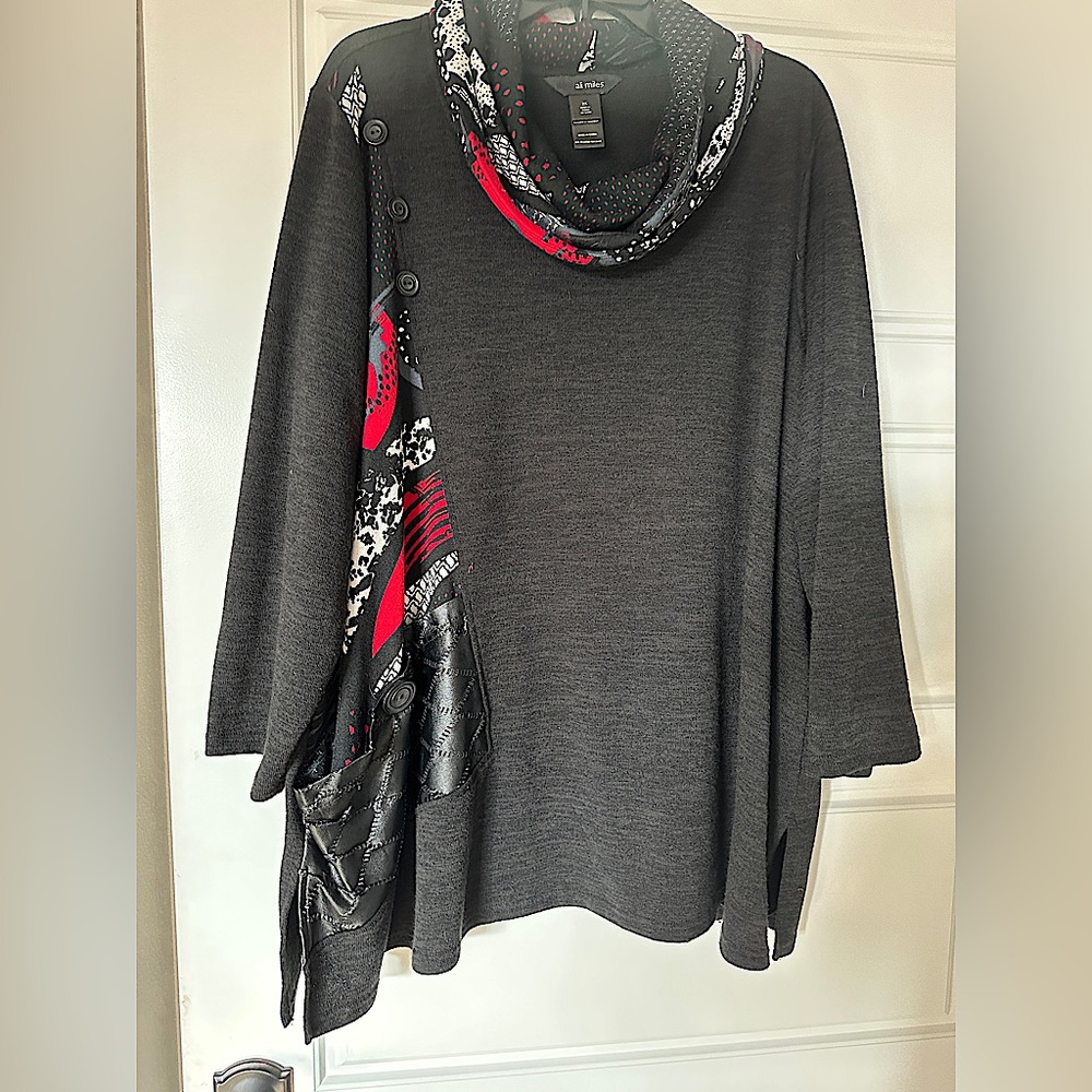 Ali Miles top